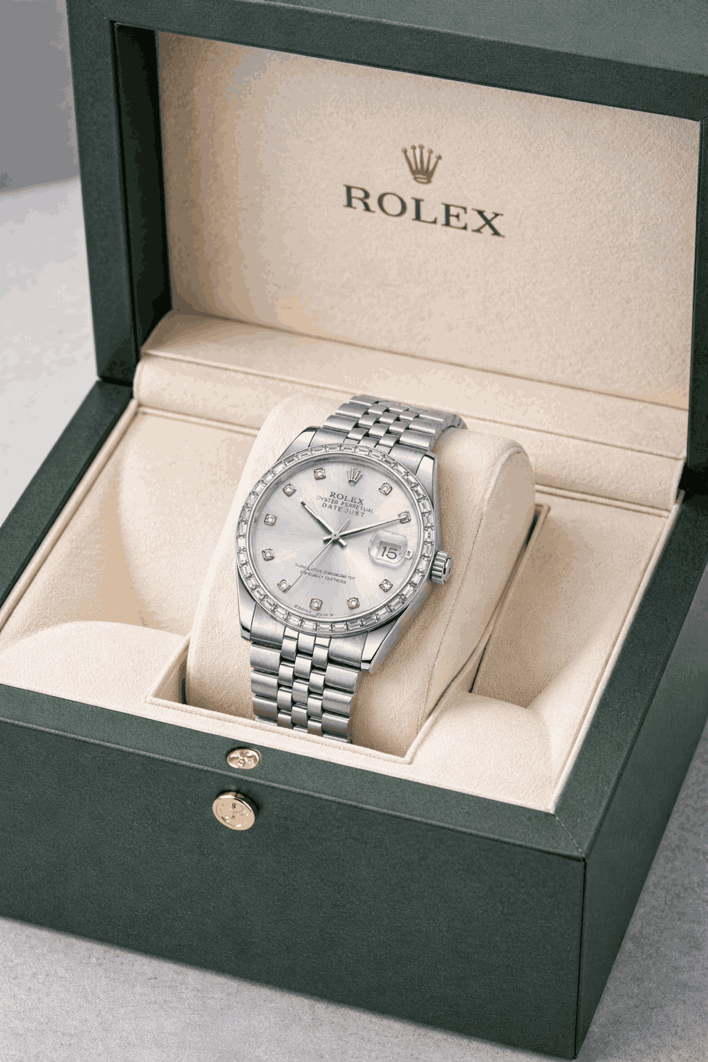 Rolex Diamond white Dial watch-box-packaging